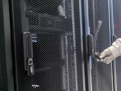 CabInte Lock for Data Center Center