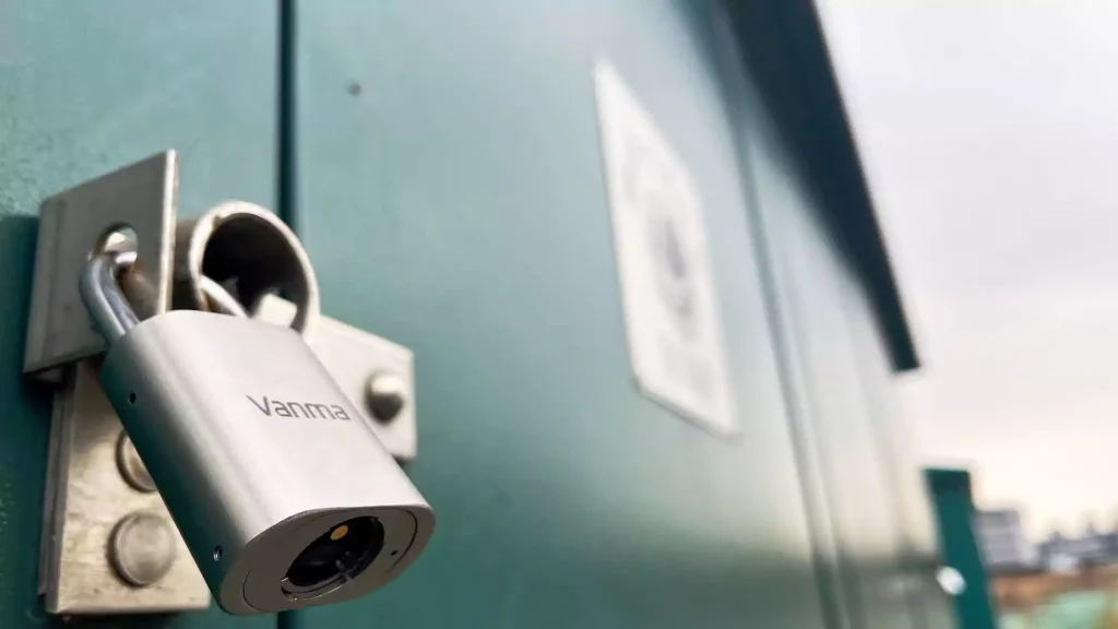 Passive Electronic Locks